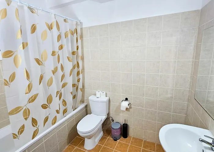 דירה Sky Line Rooms, 150m From Chabad Lubavitch *